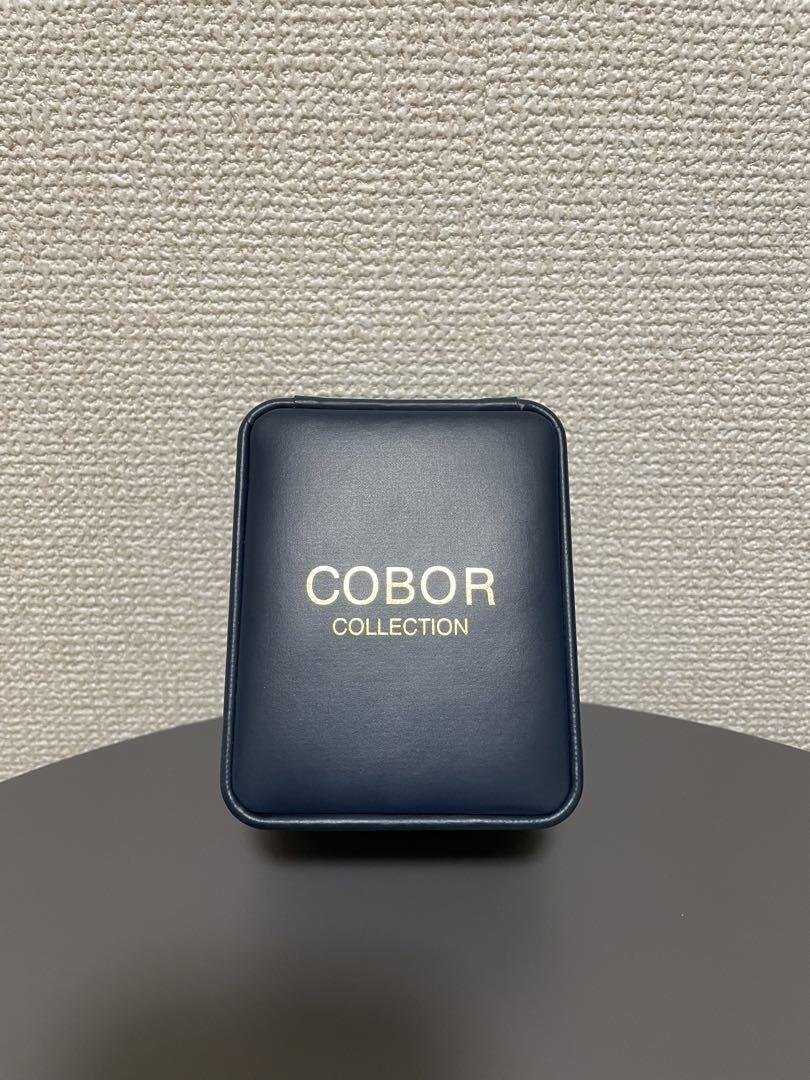 New Vintage Style Watch with Interchangeable Straps