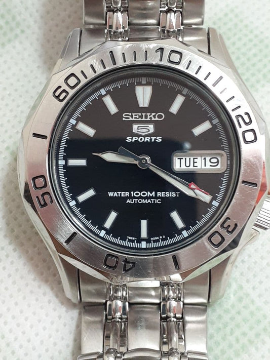 SEIKO 5 SPORTS Automatic Winding Watch 100m Water Resistant