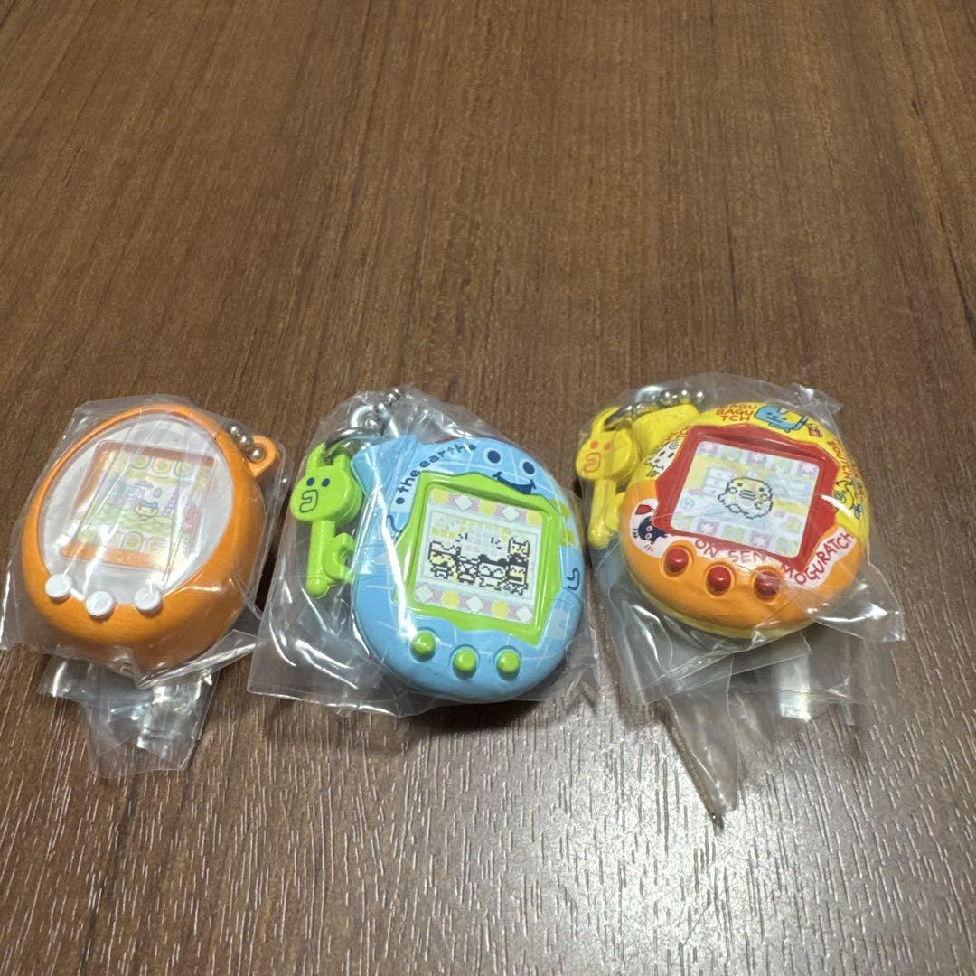 Tamagotchi-style Virtual Pet Set