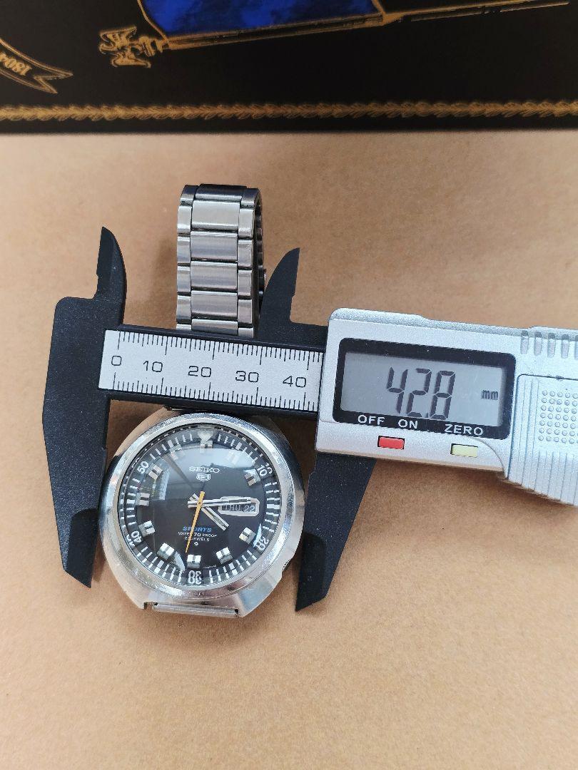 YM067 Seiko 6119-7160 5SPORTS Day Date Watch Excellent Condition