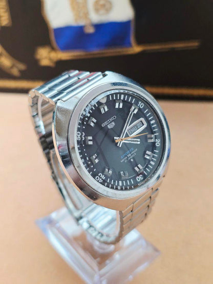 YM067 Seiko 6119-7160 5SPORTS Day Date Watch Excellent Condition