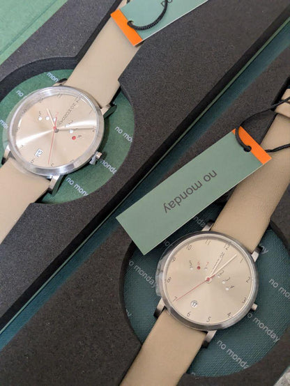NO Monday Pair Watch Set of 2 New Items