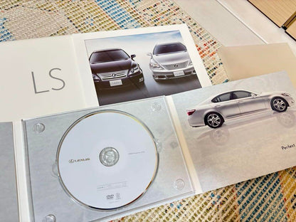 Lexus LS 460 / LS 600h Catalog and CD