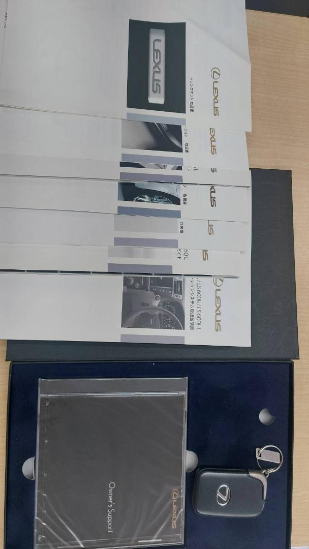 Lexus Owners Support DVD and Smart Key Set