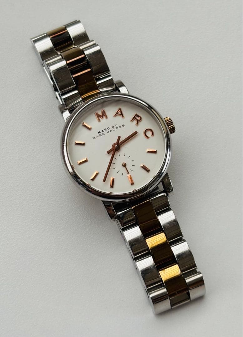 【New Battery for the Beautiful Item】Mark by Marc Jacobs' Baker Mini! Silver x Gold