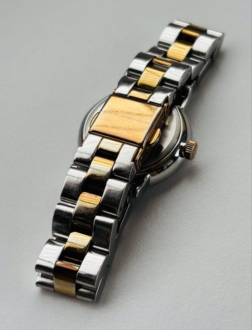 【New Battery for the Beautiful Item】Mark by Marc Jacobs' Baker Mini! Silver x Gold