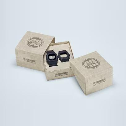 [New, Unused] 40th Anniversary Limited Model with Interchangeable Bezel