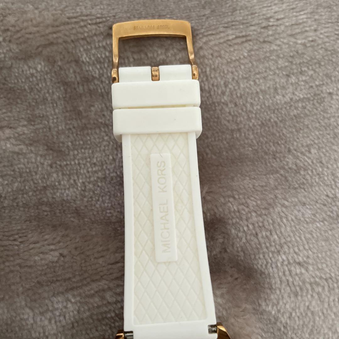 Michael Kors MK-424704 White Watch