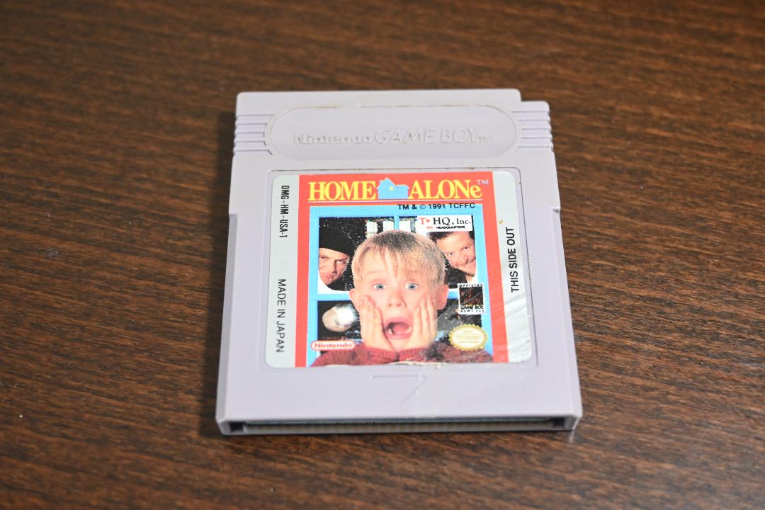 HOME ALONE Game Boy Software
