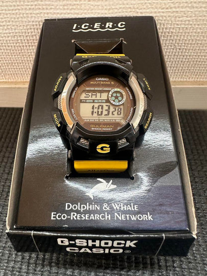 Beautiful Condition G-SHOCK CASIO 2009 Dolphin Whale Model