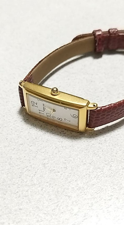 Mitsuko London KOSHINO Ladies Red Earrings Watch [Battery Replaced]