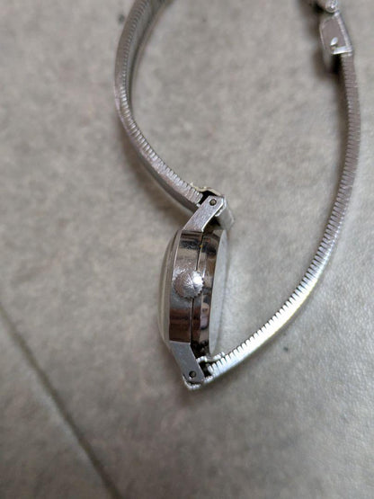 LONGINES Round Flagship Hand-Wound Watch