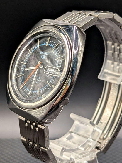 1970 Model Seiko 5 Sports Day Date 6106-8560 Automatic