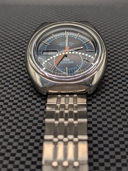 1970 Model Seiko 5 Sports Day Date 6106-8560 Automatic