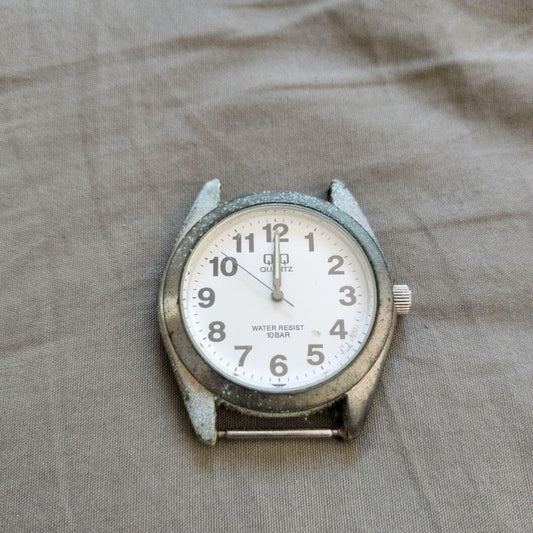 Q&Q Winding Watch White Dial 10BAR