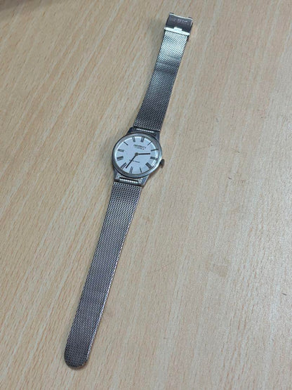 UNIVERSITY Silver Mesh Analog Winding Watch 'Dead Battery'
