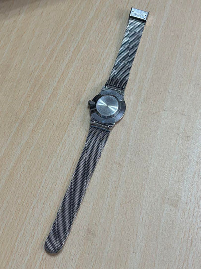 UNIVERSITY Silver Mesh Analog Winding Watch 'Dead Battery'
