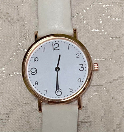 Stylish and Elegant Simple Watch White x Gold Ladies
