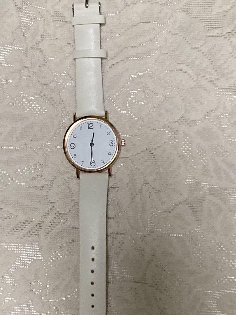 Stylish and Elegant Simple Watch White x Gold Ladies