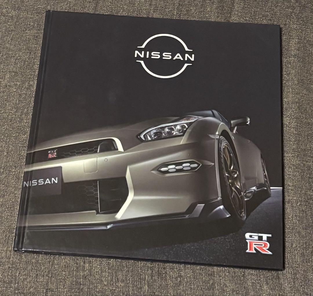 Nissan GT-R Catalog