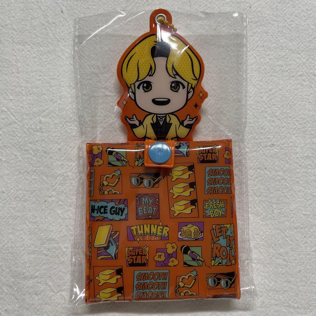 Tinytan Mirror BTS Jimin ③ New        Used       I will take a photo of the contents for confirmation.       The outer box will be removed.       The inner bag is not opened.       The outer box will not be attached due to shipping costs.       Only the c