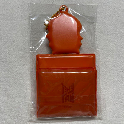 Tinytan Mirror BTS Jimin ③ New        Used       I will take a photo of the contents for confirmation.       The outer box will be removed.       The inner bag is not opened.       The outer box will not be attached due to shipping costs.       Only the c