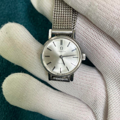 OMEGA Geneva Round Ladies Winding Watch