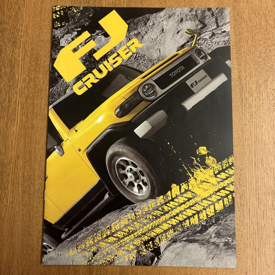 Toyota FJ Cruiser Catalog 2010
