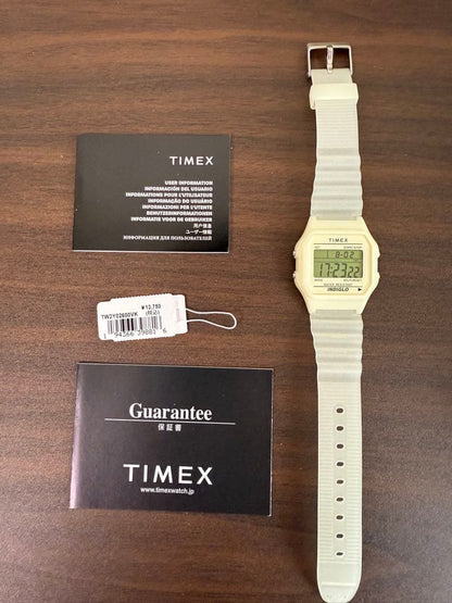 TIMEX 80 Glowing in the Dark TW2Y02600 Radioluminescent Timepiece