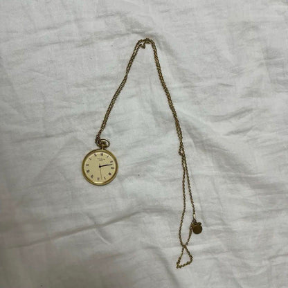 Pocket Watch Type Necklace Victim