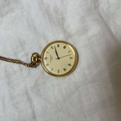 Pocket Watch Type Necklace Victim