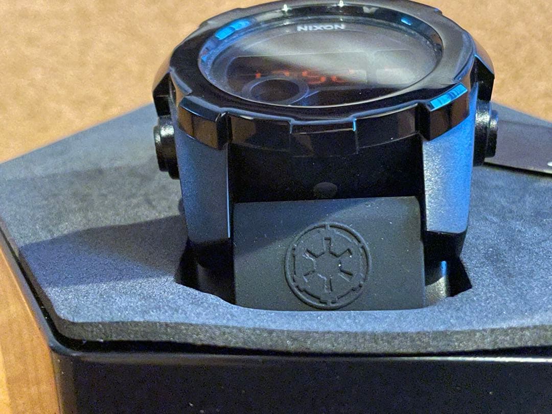 NIXON THE UNIT 40 Star Wars Collaboration