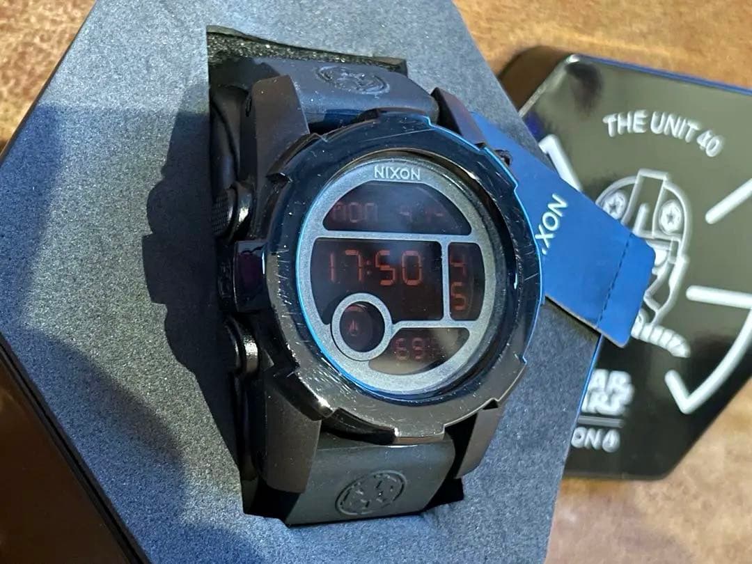 NIXON THE UNIT 40 Star Wars Collaboration