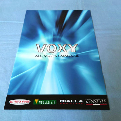 Old Car Catalog: Toyota Voxy 2003 (1990) 3-Set