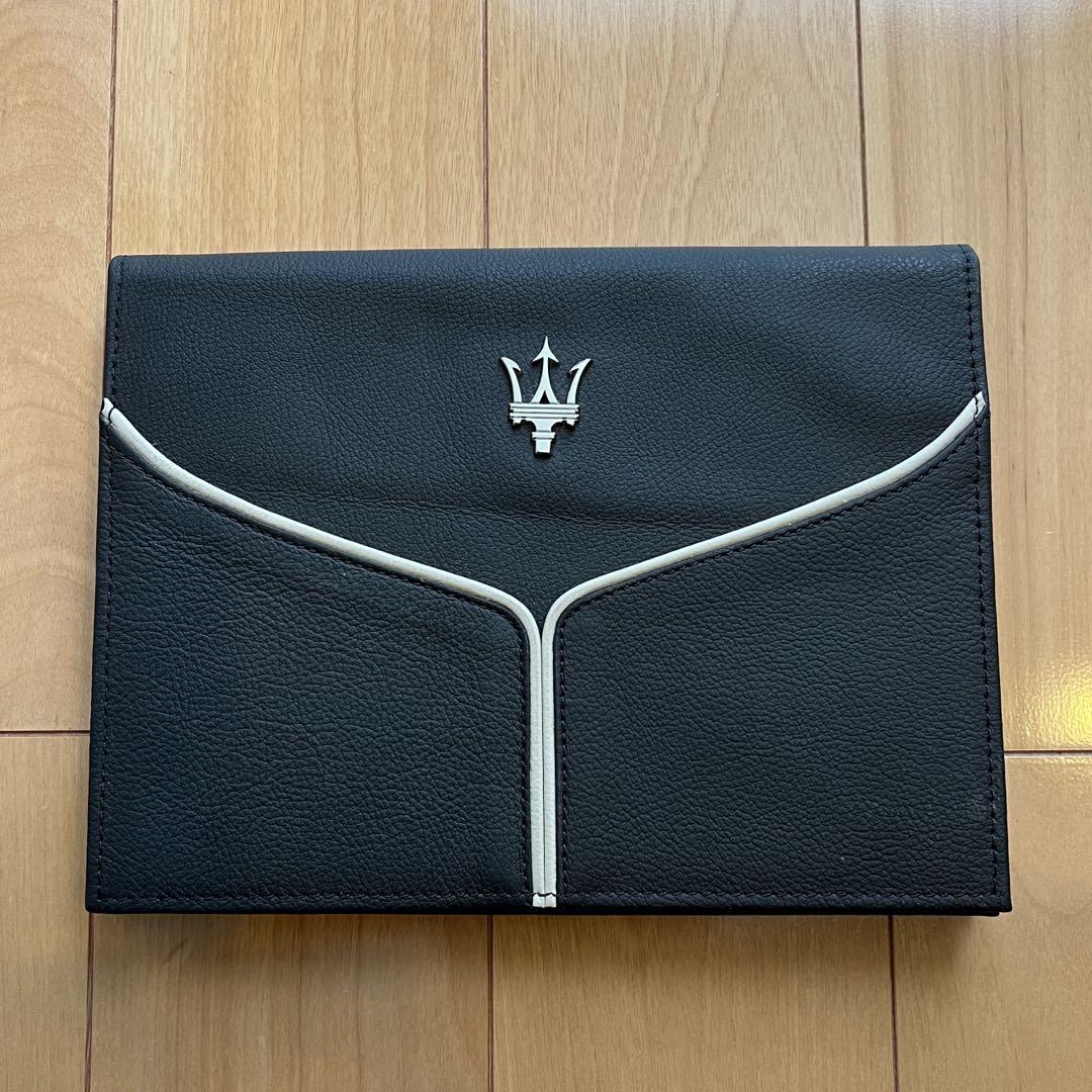 Maserati Levante Bookcase Quick Reference with Levante S