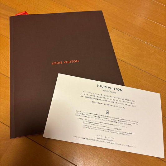 Louis Vuitton 2013 Brochure (Catalog)