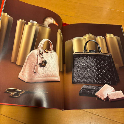Louis Vuitton 2013 Brochure (Catalog)