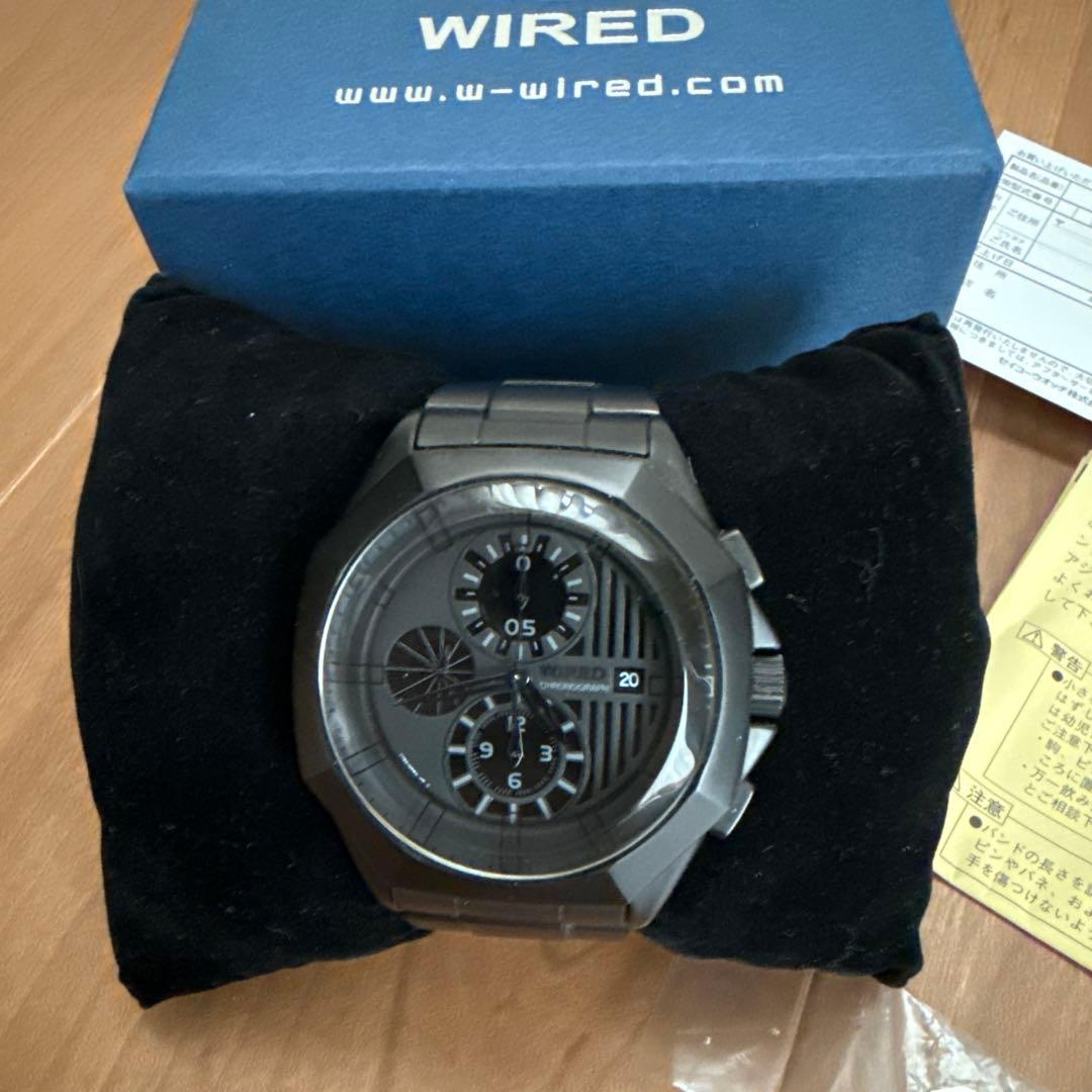 WIRED Limited Edition Analog Watch Black  [_Battery Dead]
