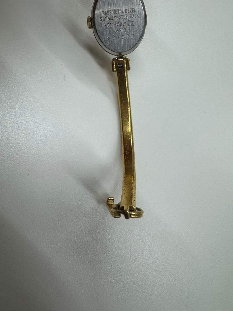 ALBA Gold Analog Watch Quartz