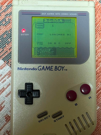 Game Boy Console & Manual TwinBee Yoshi Dr. Mario The Legend of Zelda Ranma