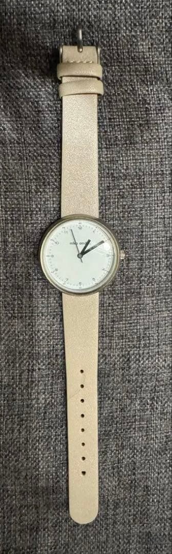 Niko and. White and Beige Timepiece in Excellent Condition, Functionality Confirmed