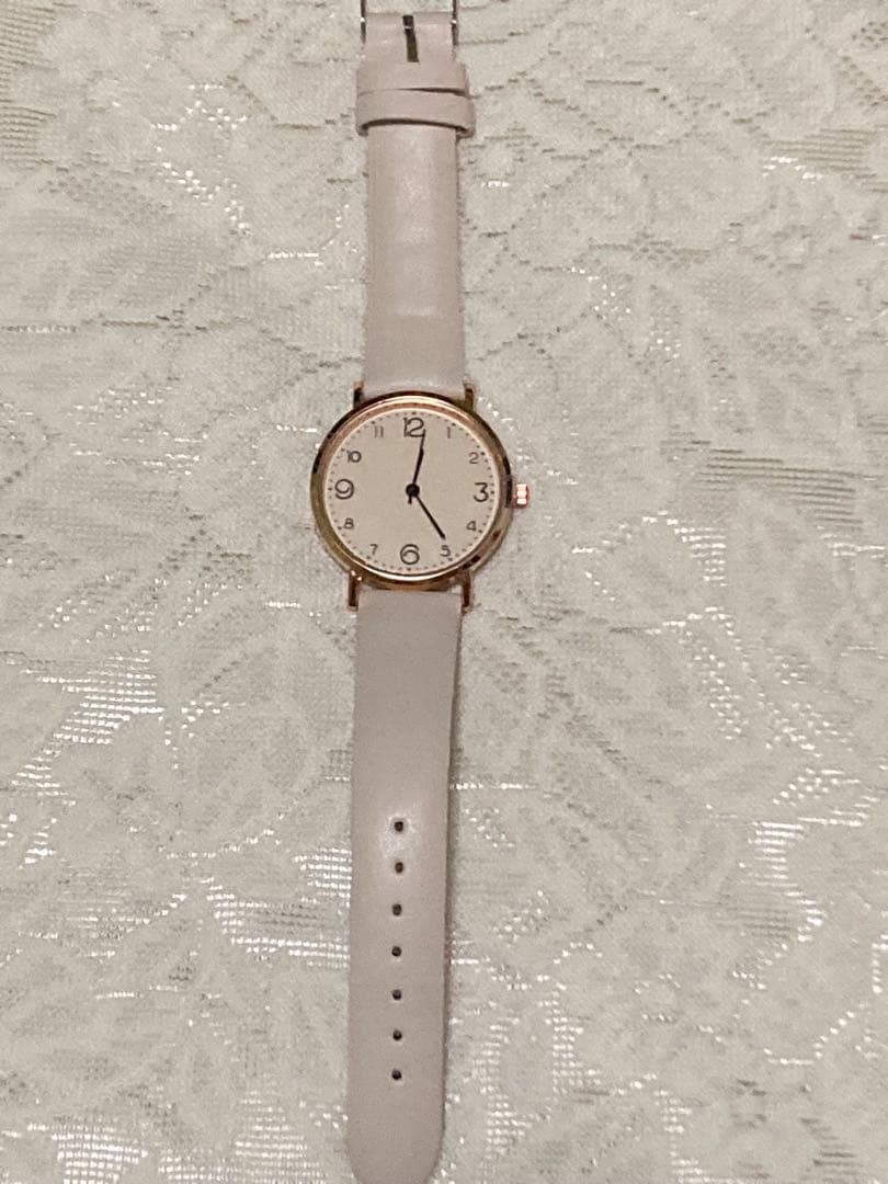 Lovely and Elegant Simple Watch Beige Ladies