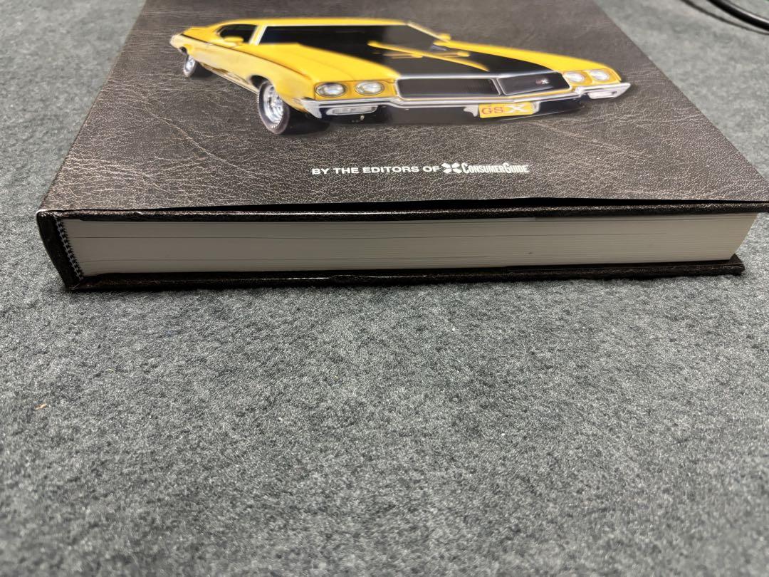 [Anonymous Shipping]  (Hardcover Book)  Rare Book 'Muscle Car Chronicle'