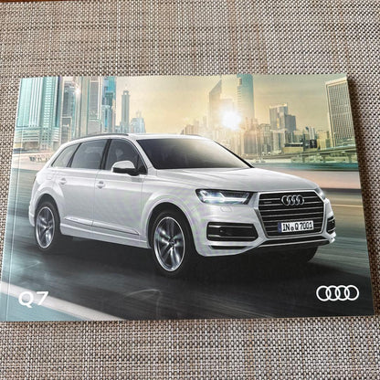 Audi Q7 Catalog White