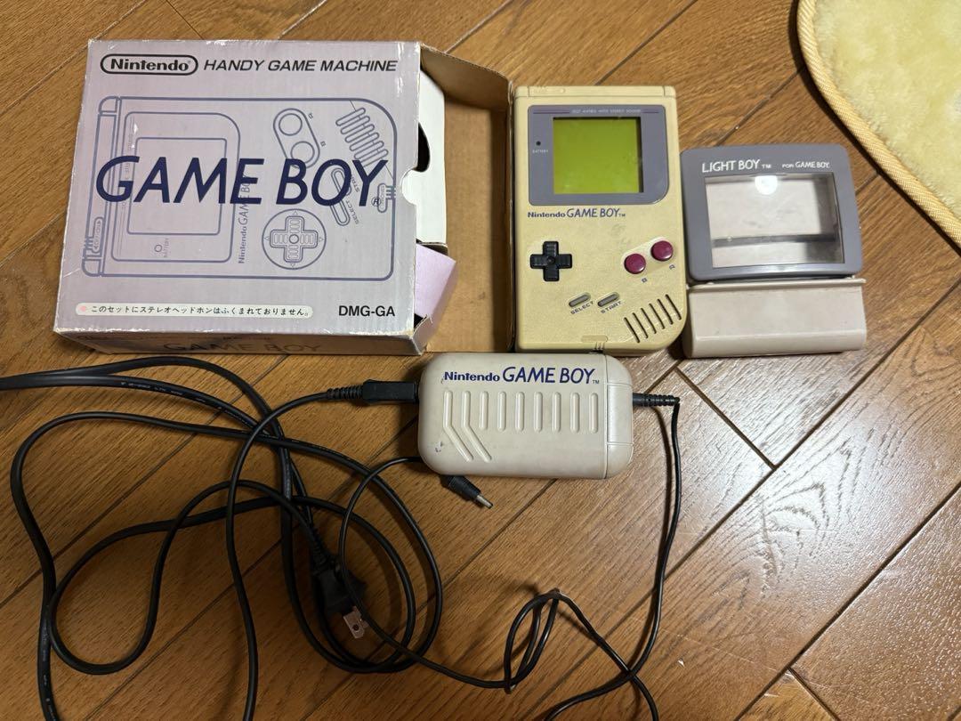 Nintendo Game Boy DMG-GA Console and Accessories