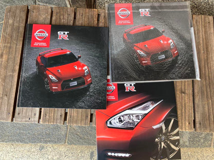 Nissan GTR R35 Catalog 2 Volumes