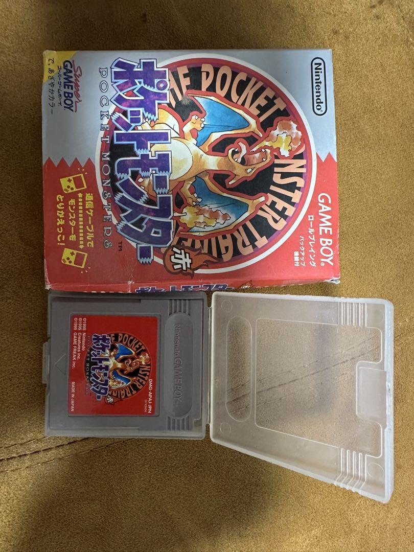 Pokémon Red with Box Game Boy
