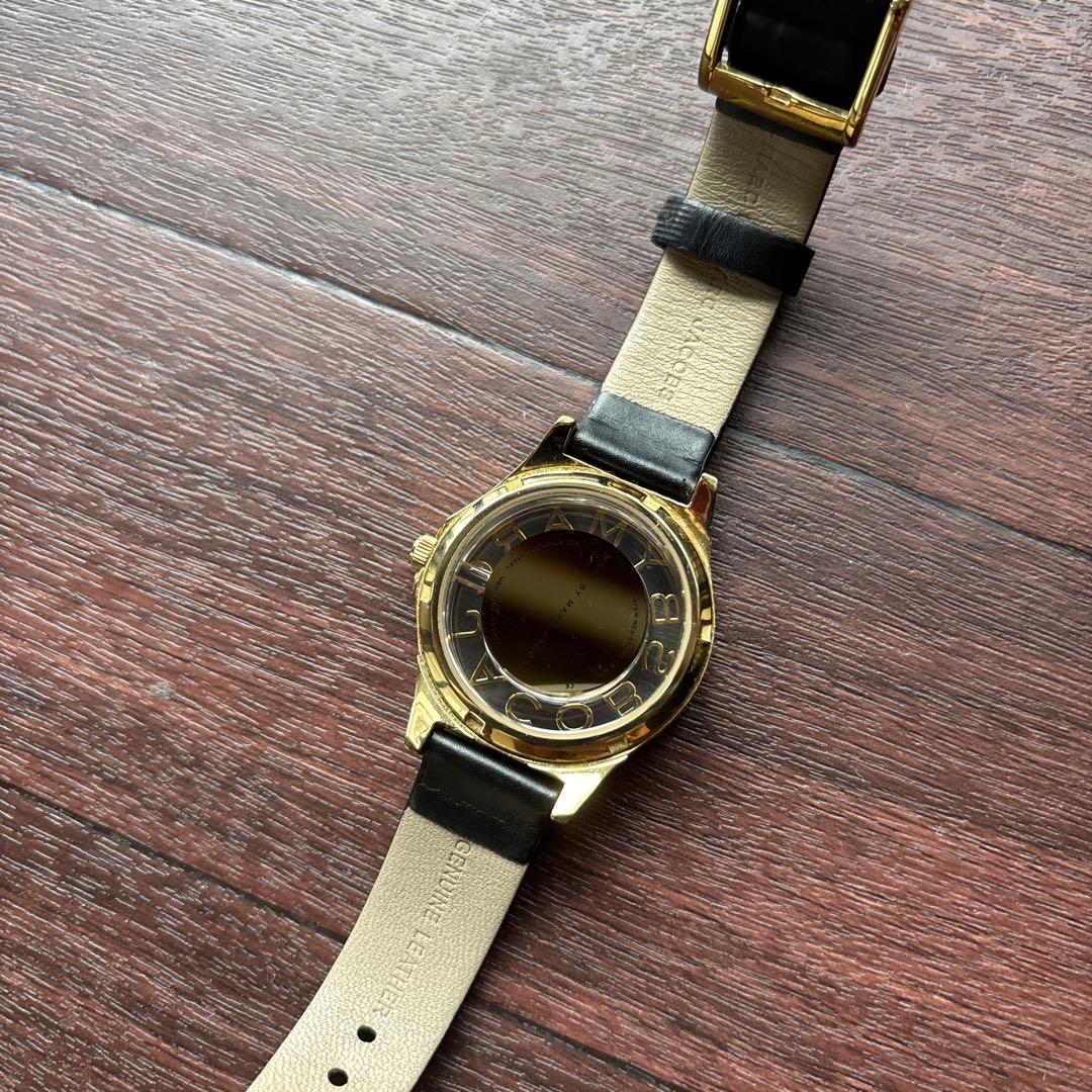 MARC BY MARC JACOBS Gold Leather Wristwatch