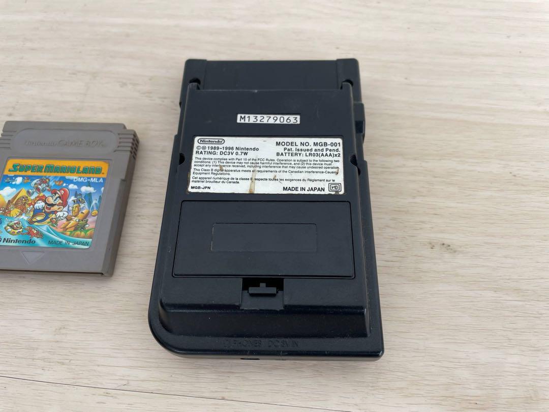 Nintendo GAMEBOY POCKET MGB-001 Comes with Software