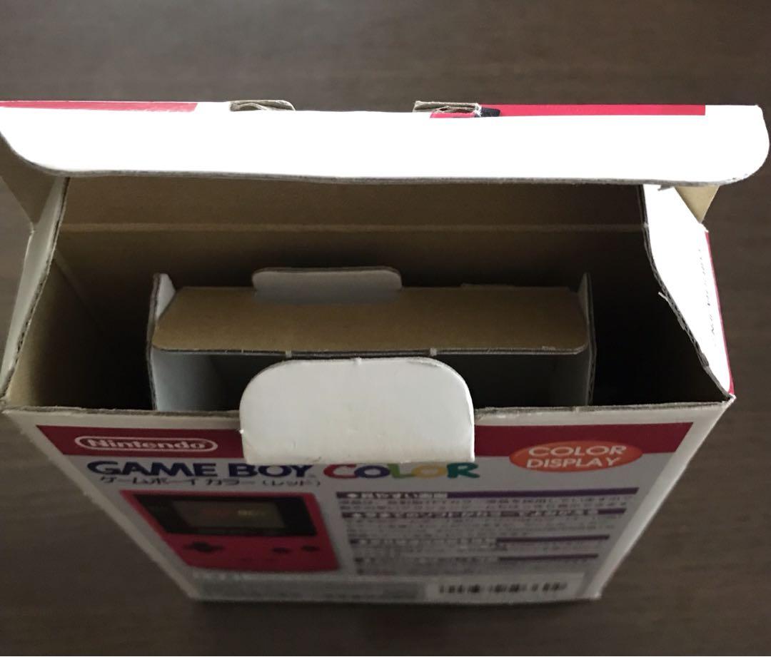 Game Boy Color (Red), case included